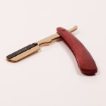 The Dark Stag Black and Gold Straight Razor 2