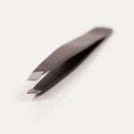 The Dark Stag Black Barber Tweezer