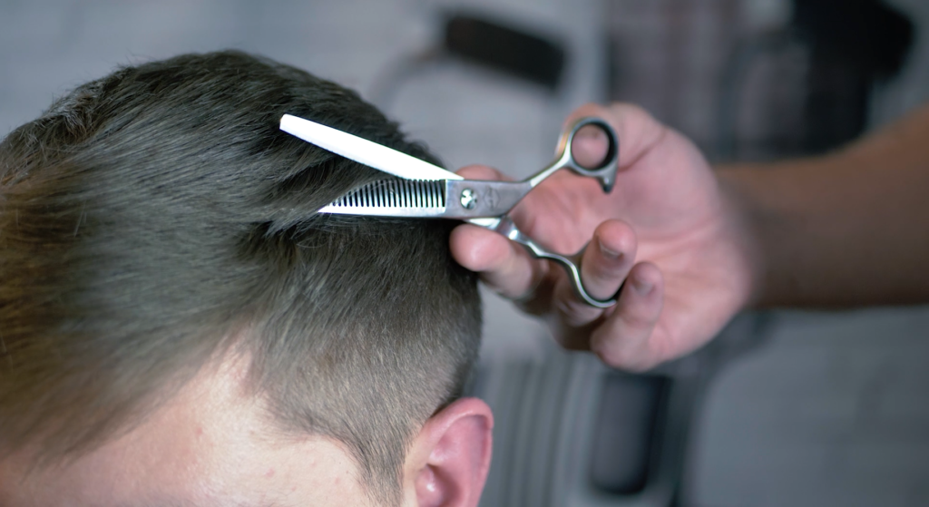 use of thinning scissors